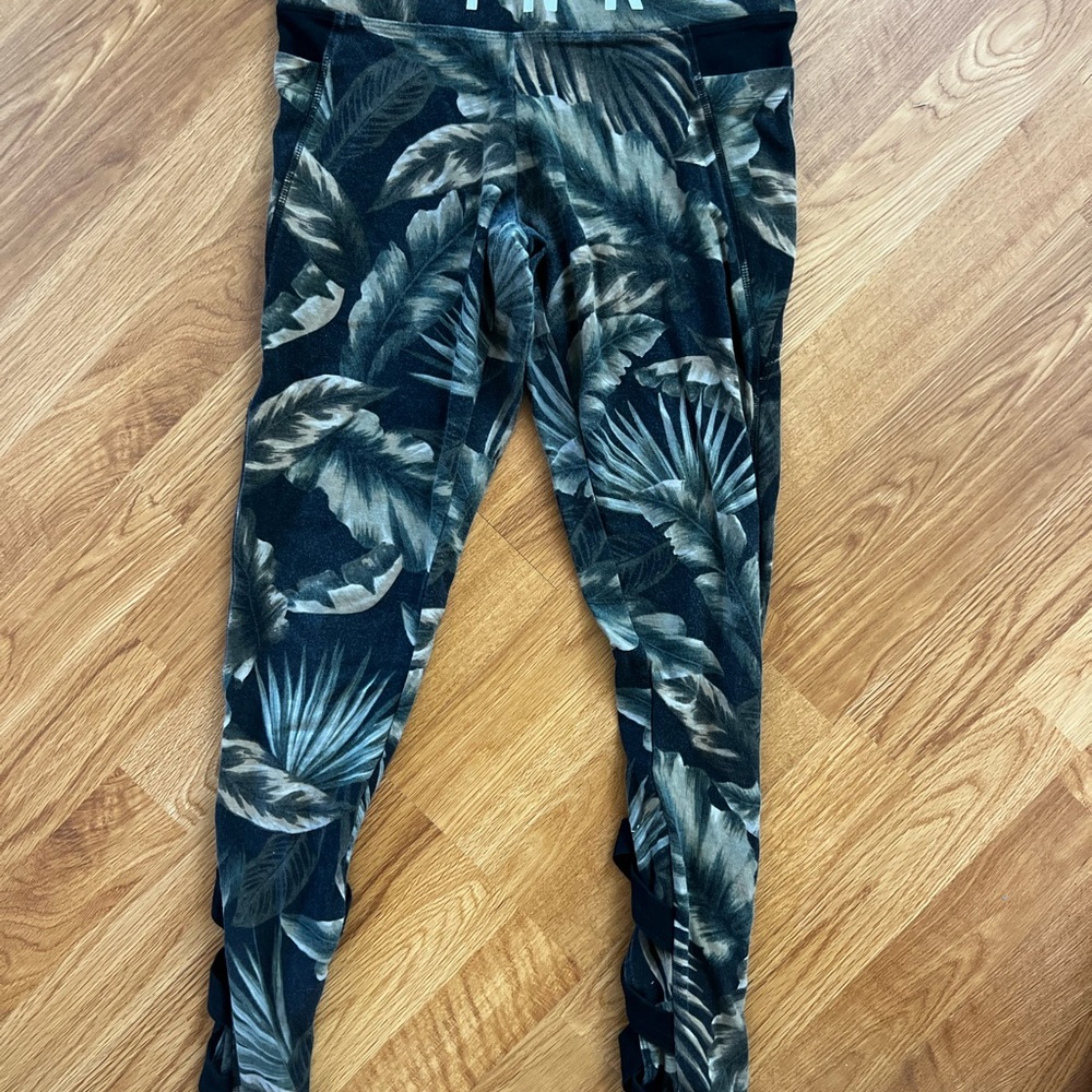 VINTAGE Victoria's Secret Pink Cut out Logo Limited Edition Yoga Leggings